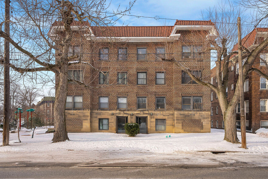 2617 Euclid Heights Blvd, Cleveland Heights, OH en venta - Foto del edificio - Imagen 1 de 46