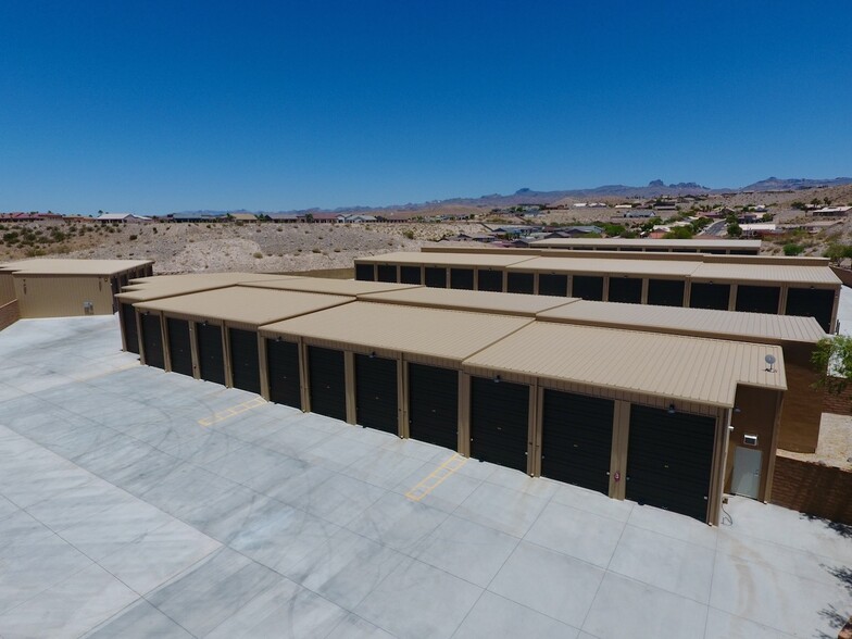 2725 Desert Trail, Bullhead City, AZ en venta - Foto del edificio - Imagen 3 de 13