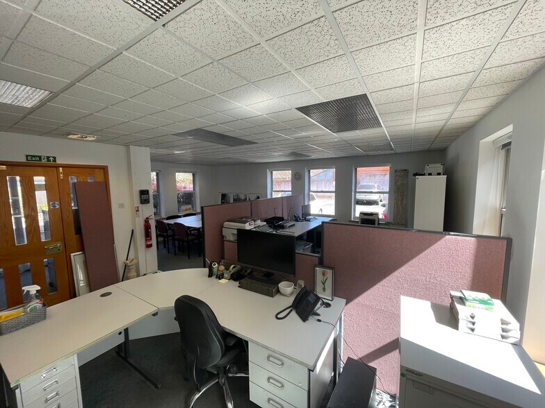 Brown St, Salisbury en venta - Foto del edificio - Imagen 2 de 3