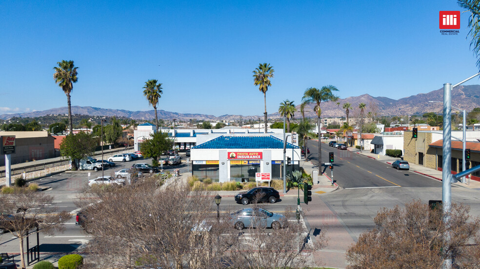 55-77 N Maclay Ave, San Fernando, CA en alquiler - Foto del edificio - Imagen 2 de 5