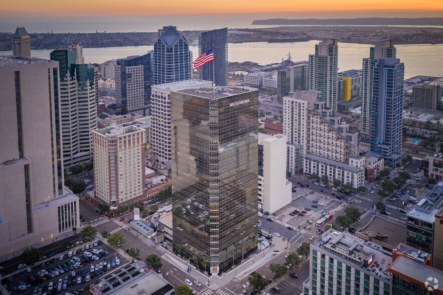 401 W A St, San Diego, CA en alquiler - Vista aérea - Imagen 2 de 13