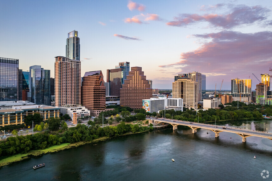 111 Congress Ave, Austin, TX en alquiler - Vista aérea - Imagen 2 de 29