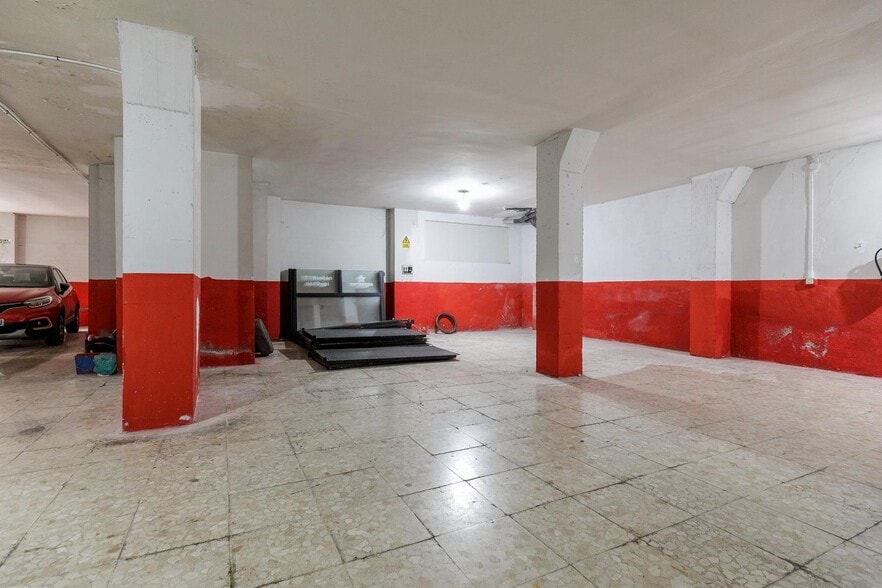 Calle Loma de Dílar, 96, Granada, Granada en venta - Foto del edificio - Imagen 3 de 15
