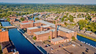 Más detalles de 4 Open Square Way, Holyoke, MA - Varios usos en alquiler