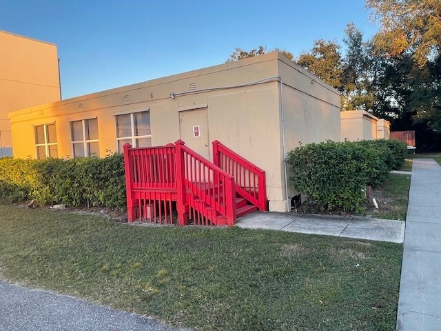 325 Ocoee Apopka Rd, Ocoee, FL en venta - Foto del edificio - Imagen 2 de 41