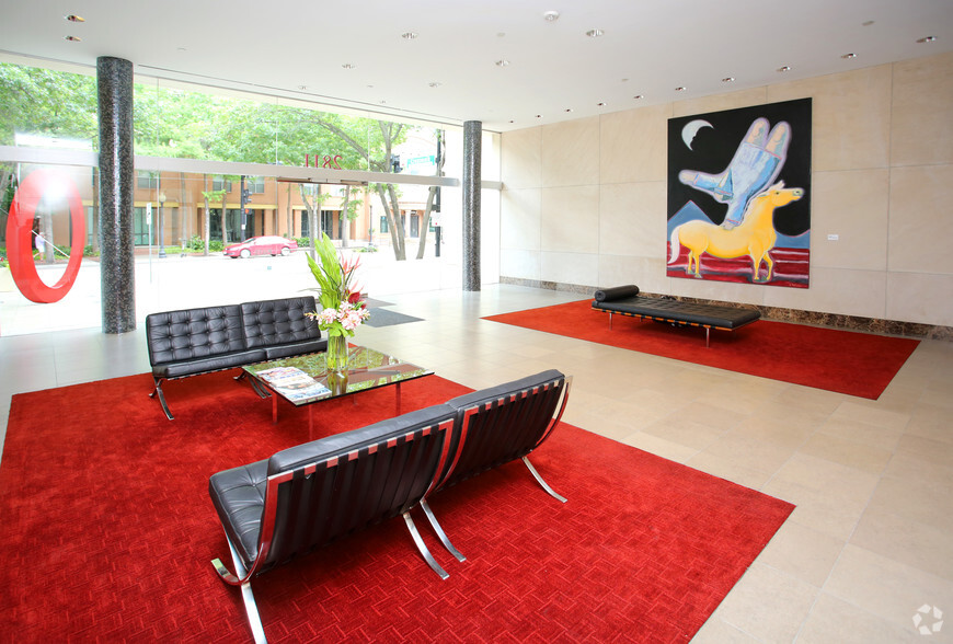 2811 McKinney Ave, Dallas, TX en alquiler - Lobby - Imagen 3 de 13