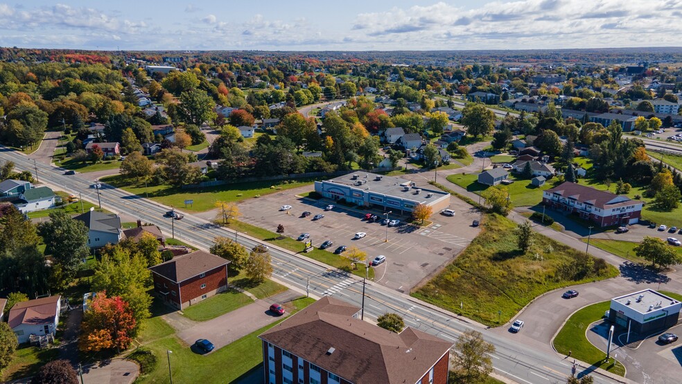 120 Shediac Rd, Moncton, NB en venta - Foto del edificio - Imagen 2 de 8