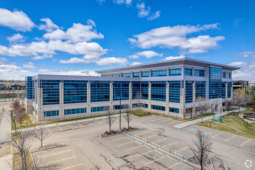 205 Quarry Park Blvd SE, Calgary, AB en alquiler - Foto del edificio - Imagen 3 de 8