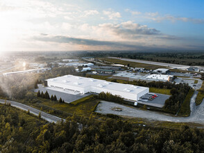 Crois J A Bombardier, Salaberry-de-valleyfield, QC - VISTA AÉREA  vista de mapa