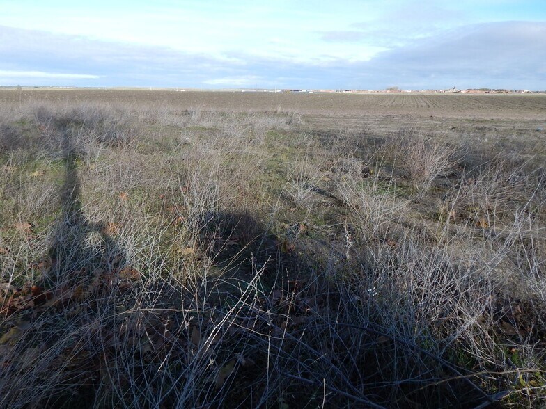 Terreno en Martín Muñoz de la Dehesa, Segovia en venta - Foto del edificio - Imagen 2 de 10