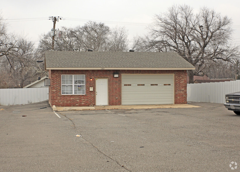 1309 SW 29th St, Oklahoma City, OK en alquiler - Foto del edificio - Imagen 2 de 2