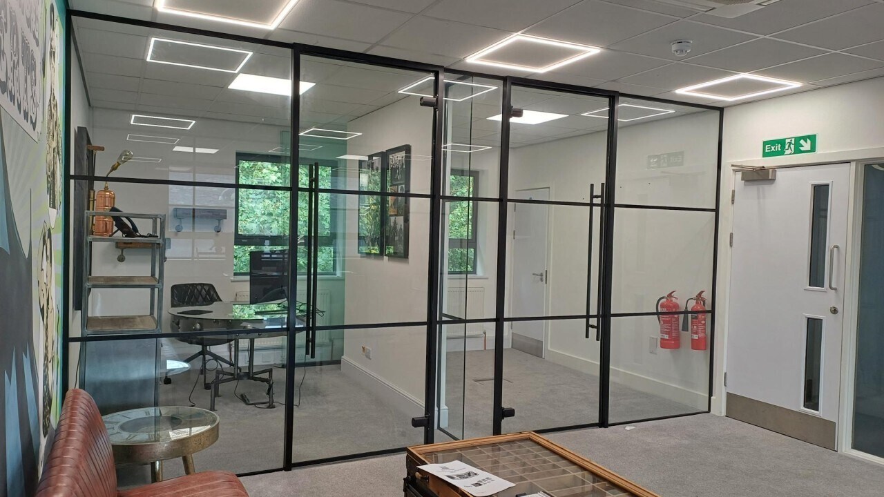 Cherry Hall Rd, Kettering, NTH NN14 1UE - Unidad 7 - - Foto del interior - Image 1 of 5