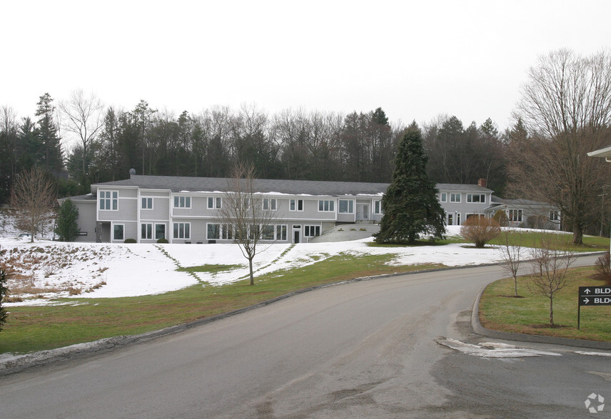 131 Kent Rd, New Milford, CT en alquiler - Foto del edificio - Imagen 3 de 9