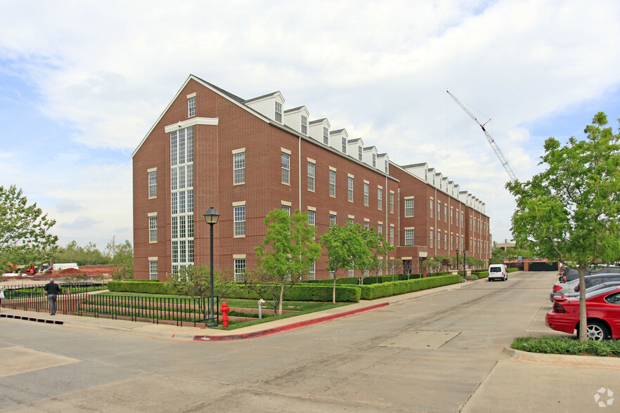 6201 N Classen Blvd, Oklahoma City, OK en venta - Foto del edificio - Imagen 2 de 11