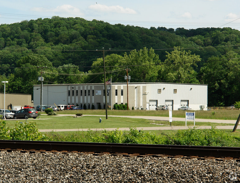 737 Eleanor Industrial Park Dr, Eleanor, WV en alquiler - Foto principal - Imagen 2 de 7