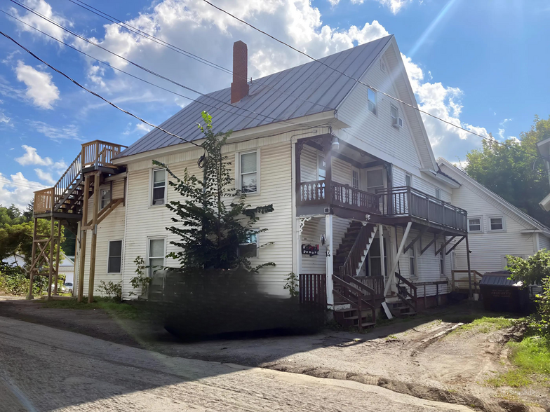 14 Cedar St, Skowhegan, ME en venta - Foto del edificio - Imagen 1 de 19