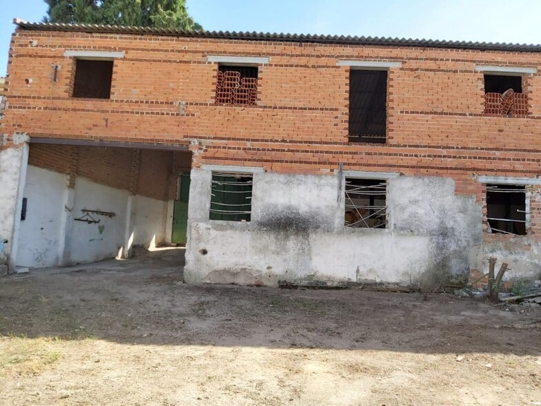 Nave en Bargas, Toledo en venta - Foto del edificio - Imagen 2 de 9