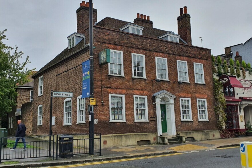 118 High St, Uxbridge en alquiler - Foto principal - Imagen 1 de 6