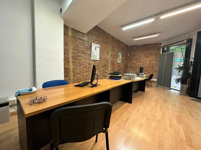 Local en Barberà del Vallès, Barcelona en alquiler - Foto del interior - Imagen 2 de 4
