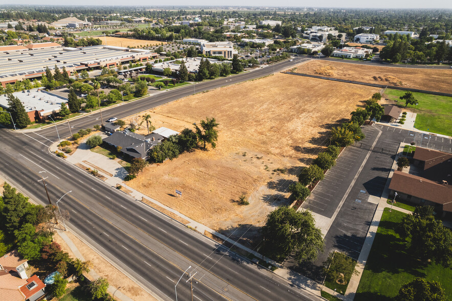 1191 E Alluvial Ave, Fresno, CA en venta - Foto del edificio - Imagen 1 de 7