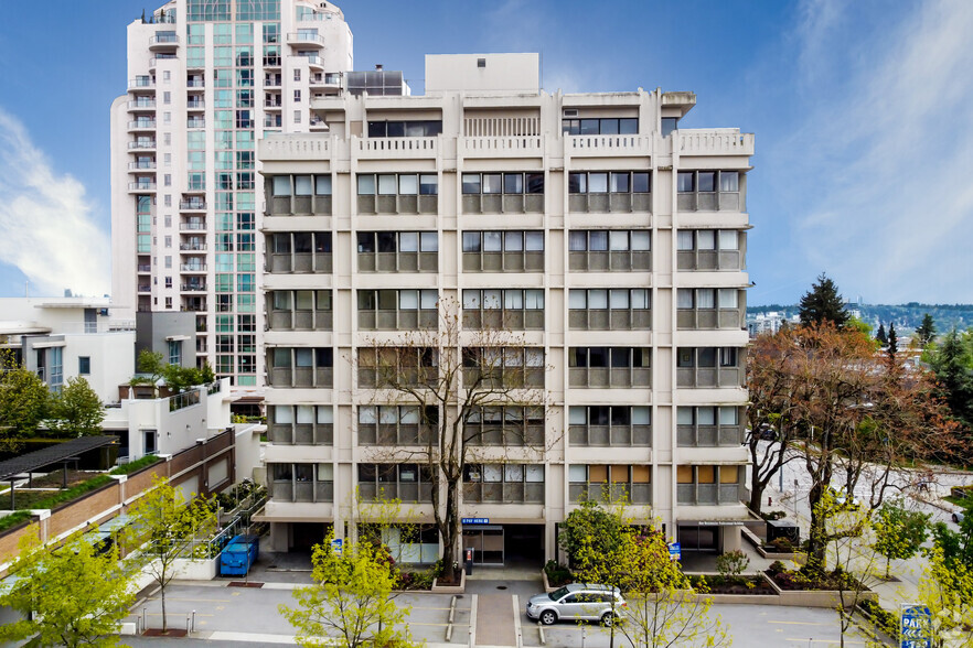 625 5th Ave, New Westminster, BC en venta - Foto del edificio - Imagen 3 de 11