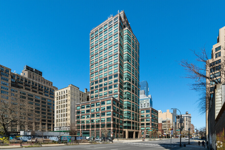 101 Avenue of the Americas, New York, NY en alquiler - Foto del edificio - Imagen 1 de 5