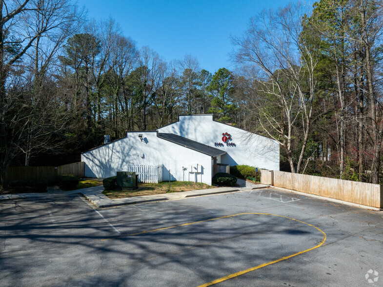 9330 Nesbit Ferry Rd, Alpharetta, GA en alquiler - Foto del edificio - Imagen 2 de 26