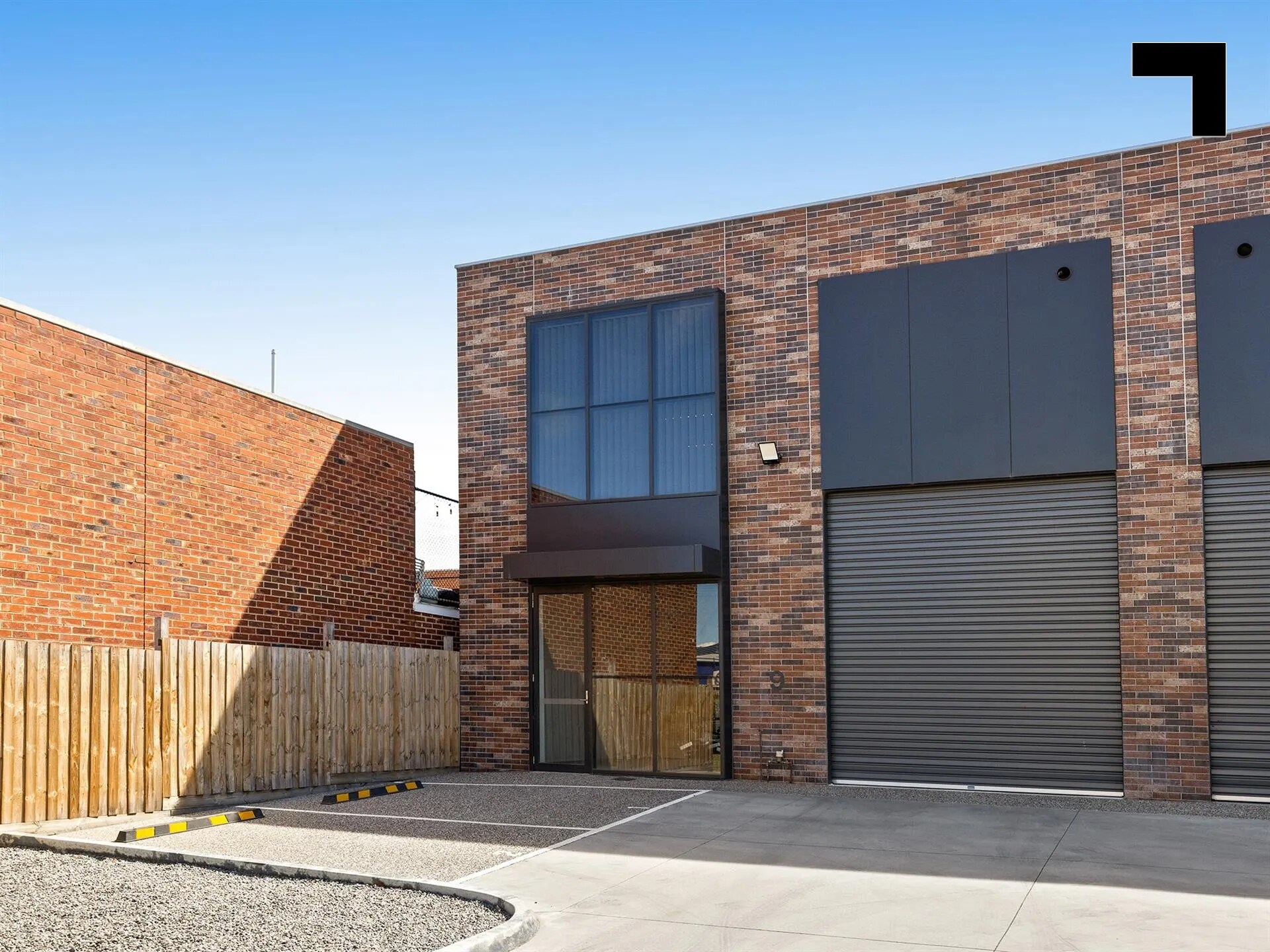 9 Ambrose Ave, Cheltenham en venta Foto principal- Imagen 1 de 2