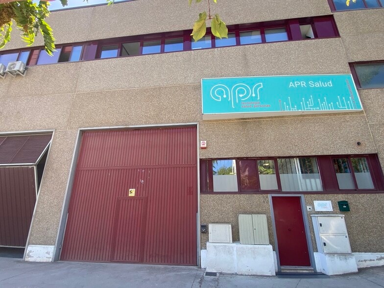Avenida Camino de lo Cortao, 28, San Sebastián de los Reyes, Madrid en venta - Foto del edificio - Imagen 2 de 20