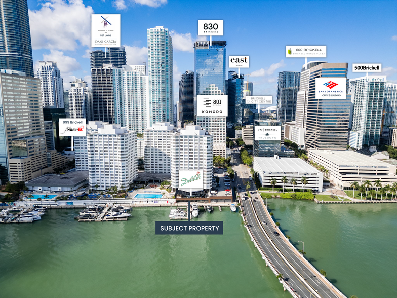 801 Brickell Bay Dr, Miami, FL en alquiler - Foto del edificio - Imagen 3 de 20