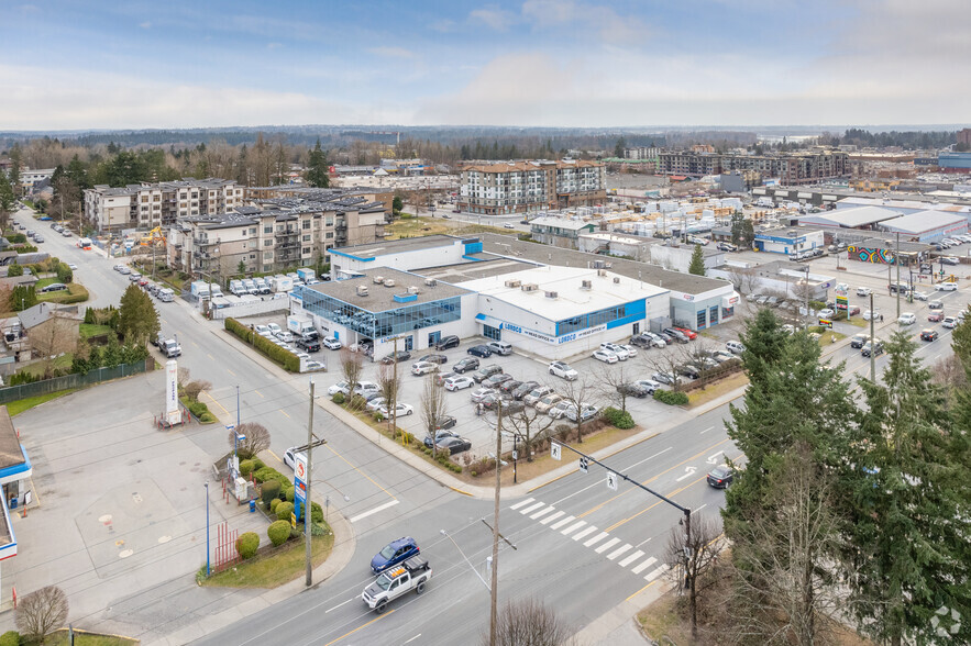 22866 Dewdney Trunk Rd, Maple Ridge, BC en alquiler - Foto del edificio - Imagen 2 de 3