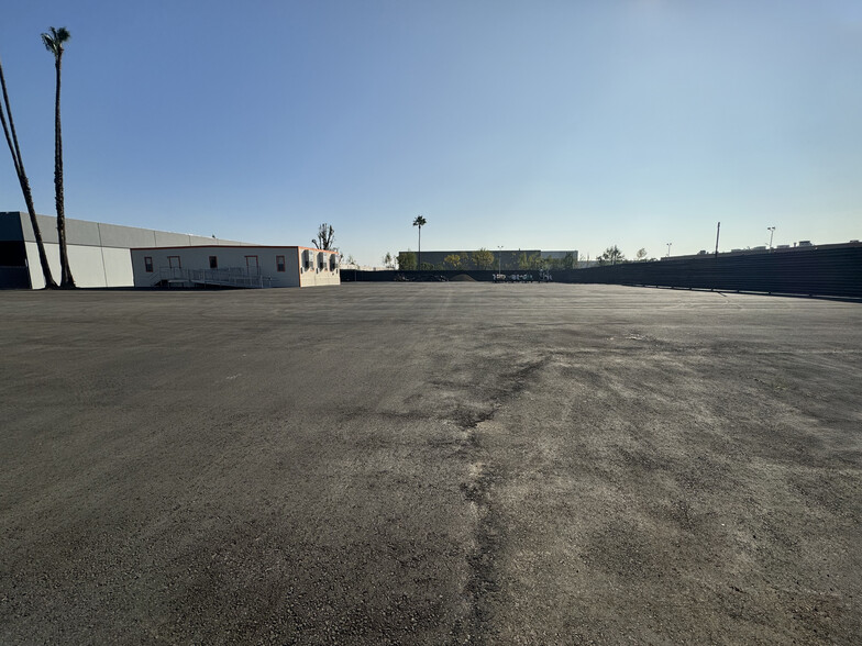 20350 Plummer St, Chatsworth, CA en alquiler - Foto del edificio - Imagen 2 de 4