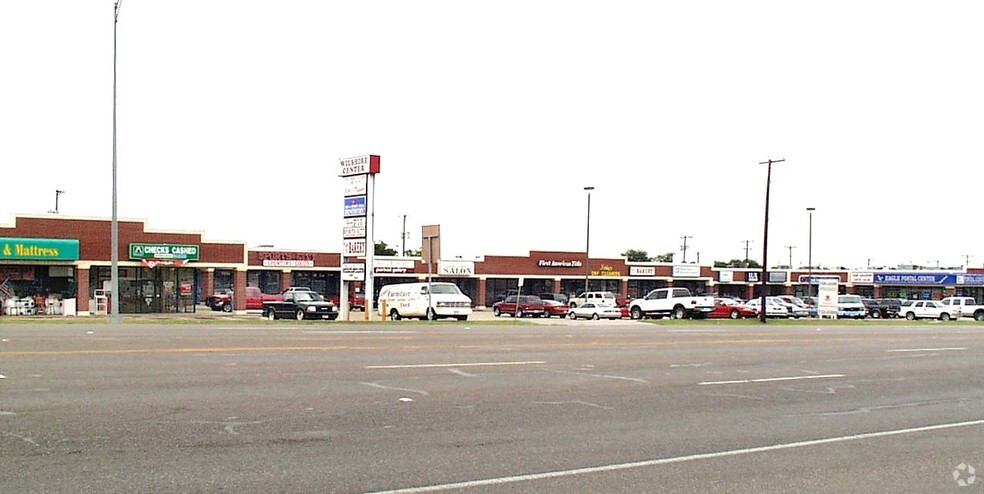 251 SW Wilshire Blvd, Burleson, TX en alquiler - Foto del edificio - Imagen 2 de 14