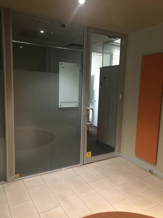 22 Saint Kilda Rd, St Kilda, VIC 3182 - Unidad 113 - - Foto del interior - Image 1 of 7