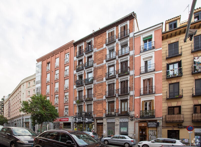 Calle de Toledo, 117, Madrid, Madrid en venta - Foto del edificio - Imagen 1 de 2