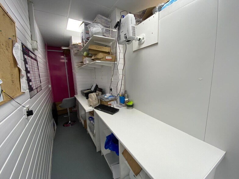 3-5 Ron Leighton Way, London en alquiler - Foto del interior - Imagen 3 de 15