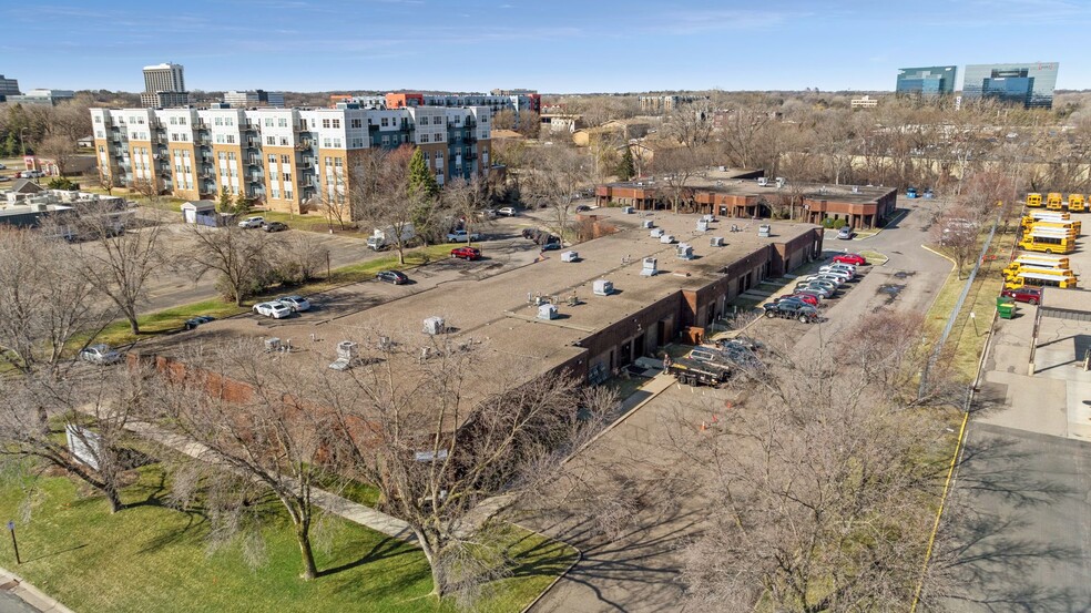 701 N Decatur Ave, Golden Valley, MN en alquiler - Foto del edificio - Imagen 3 de 7