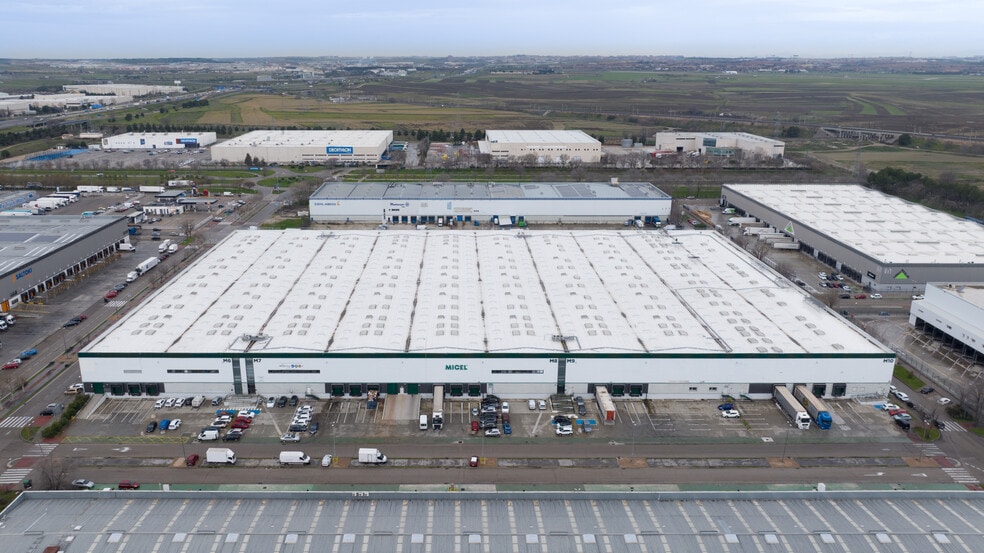 Calle Río Zújar, 1, Getafe, Madrid en alquiler - Foto del edificio - Imagen 1 de 6
