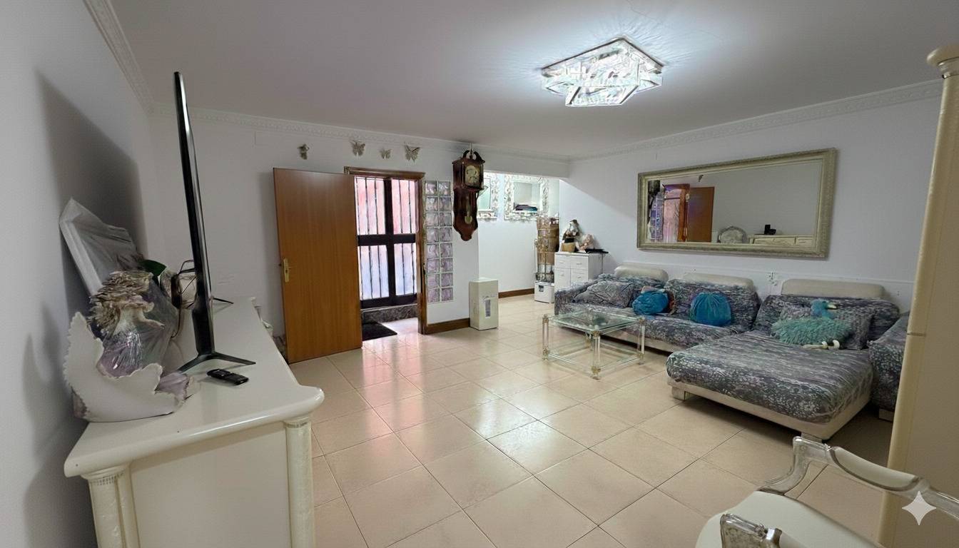 Santa Coloma de Gramenet, BAR 08921 - Unidad 2 - - Foto del interior - Image 1 of 5