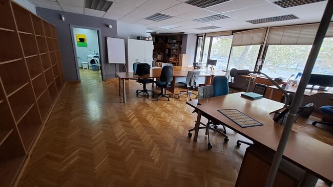 Más detalles de Oficina en alquiler
