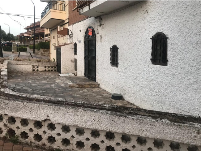 Más detalles de Calle Eugenio Hernán, 1, Pelayos de la Presa - Local en alquiler