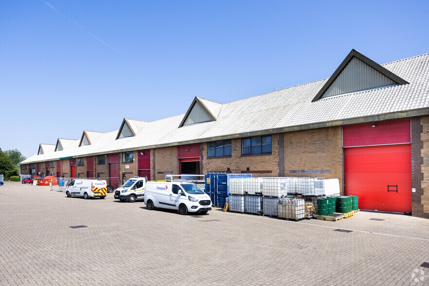 Rutherford Rd, Basingstoke en alquiler - Foto principal - Imagen 1 de 5