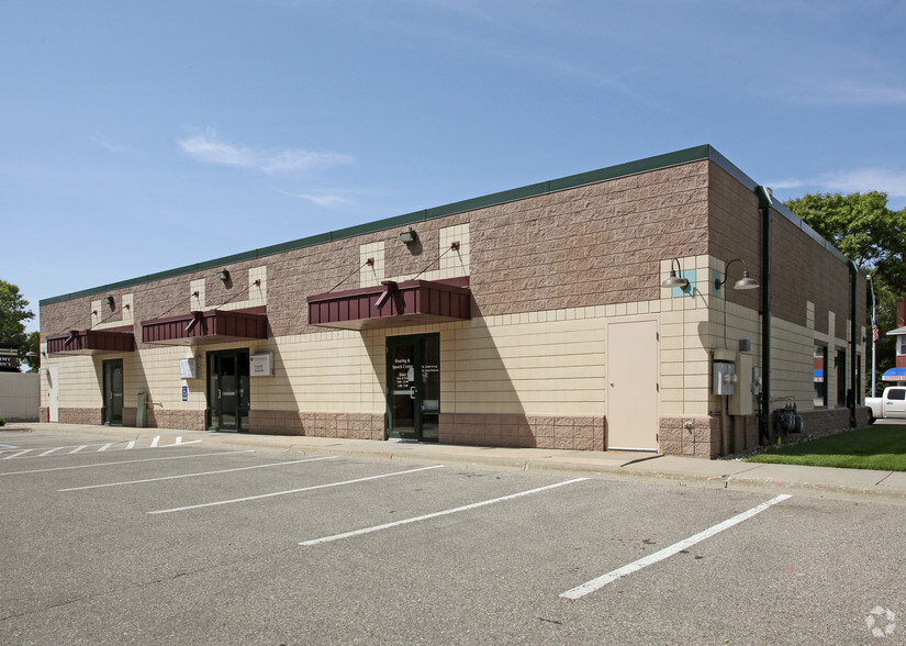 1001 1st St S, Willmar, MN en venta - Foto del edificio - Imagen 2 de 25