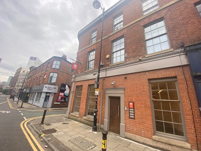 81-83 Chapel St, Salford en alquiler - Foto del edificio - Imagen 3 de 9