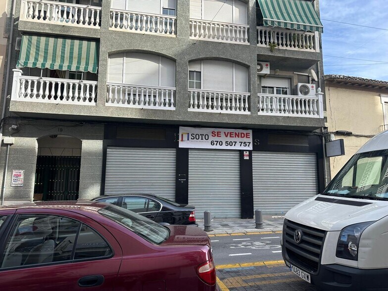 Avenida Andalucía, 19, Atarfe, Granada en venta - Foto del edificio - Imagen 2 de 19