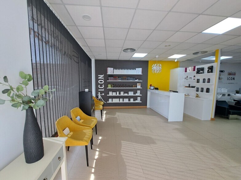 Local en Oroso en alquiler - Foto del interior - Imagen 3 de 65