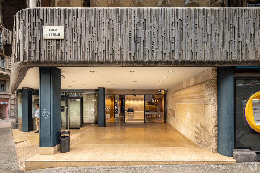 Carrer d'Aribau, 185, Barcelona, Barcelona en alquiler - Foto del edificio - Imagen 3 de 3