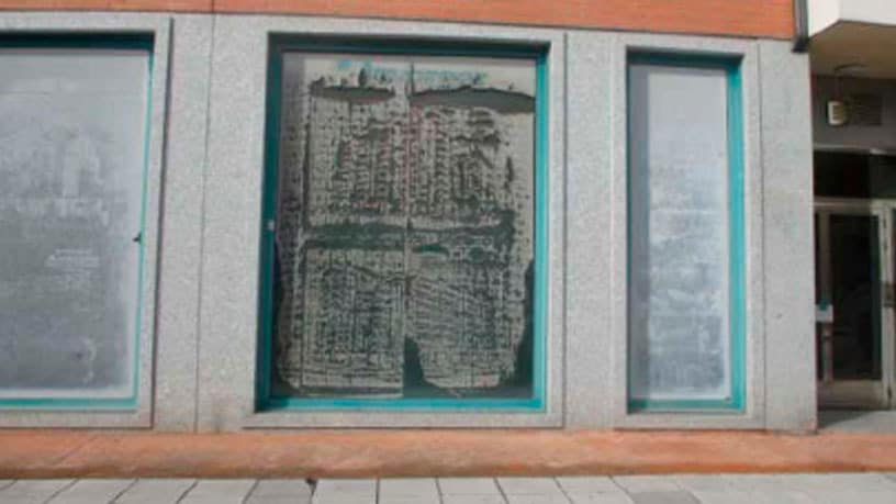 Local en Ponferrada, León en venta - Foto del edificio - Imagen 2 de 2