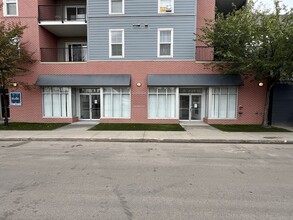 10414 81 Av NW, Edmonton, AB en alquiler Foto del edificio- Imagen 2 de 10