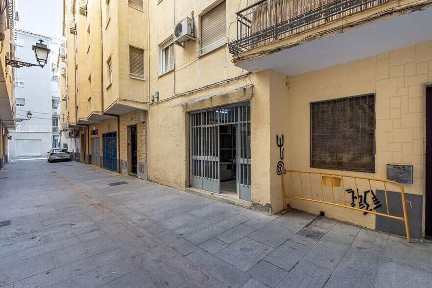 Calle San Miguel Alta, 31, Granada, Granada en venta - Foto del edificio - Imagen 2 de 17